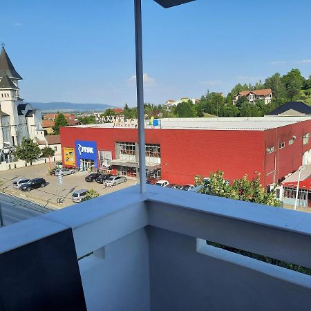 Apartament In Regim Hotelier Deva Eksteriør bilde